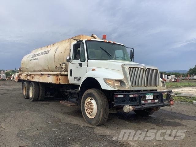 International 7400 Kamioni za vodu