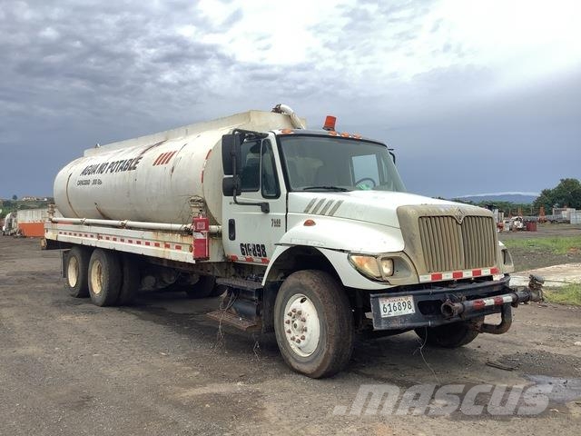 International 7400 Kamioni za vodu
