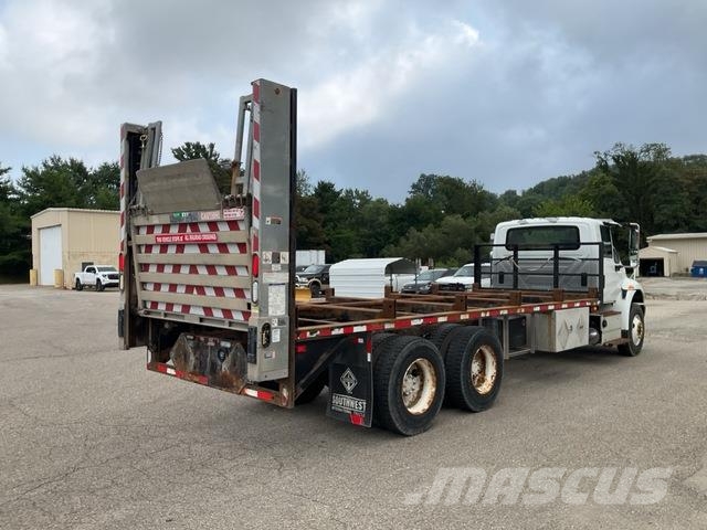 International 7400 Platte bakwagens