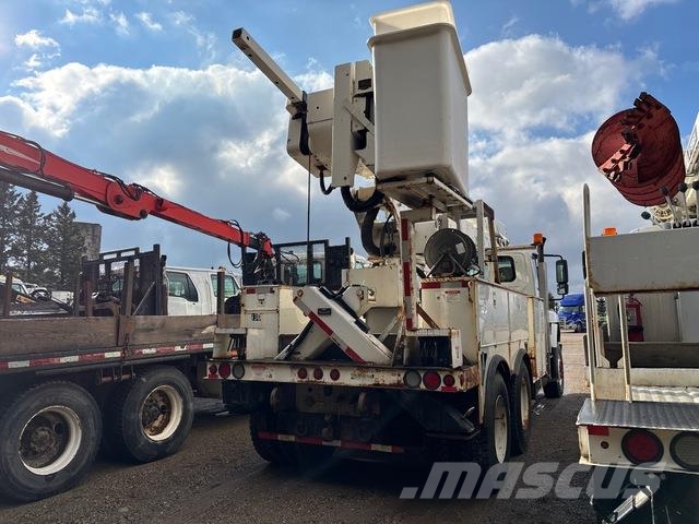 International 7400 SBA Автовышки