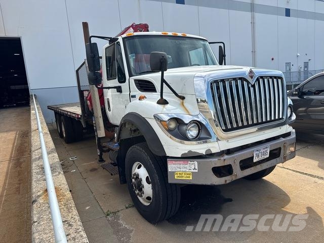 International 7500 Вантажівки / спеціальні