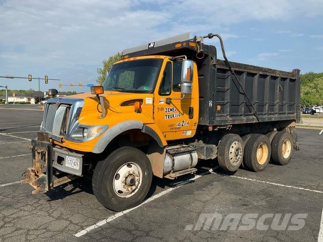 International 7600 شاحنات قلابة