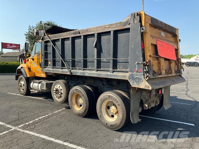 International 7600 شاحنات قلابة