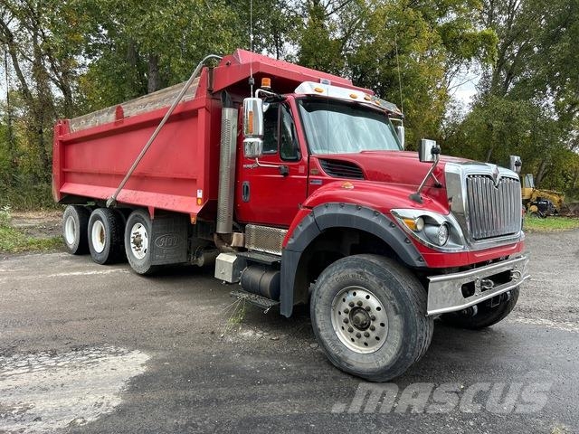 International 7600 Tippbil