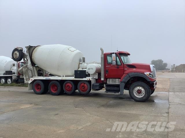 International 7600 Andre lastebiler
