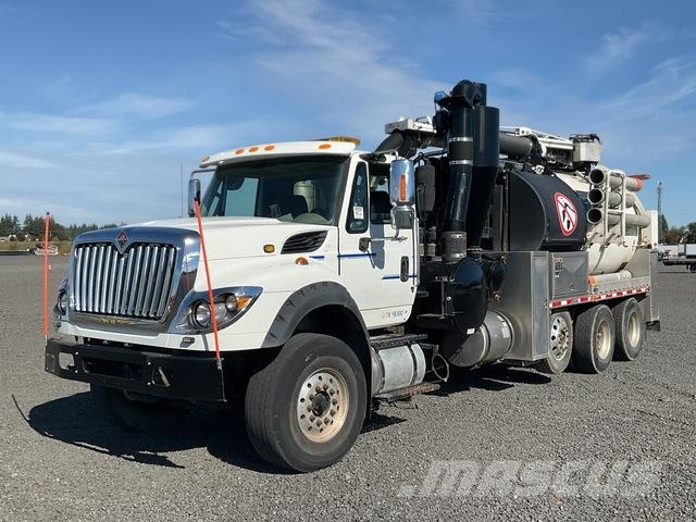 International 7600 Camion autospurgo