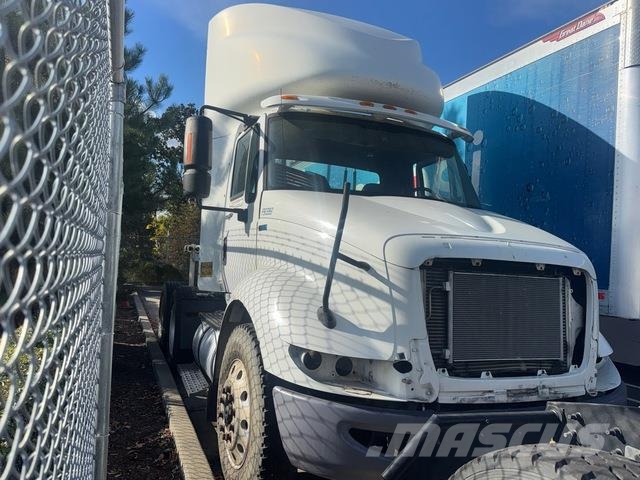 International 8600 Trekkers