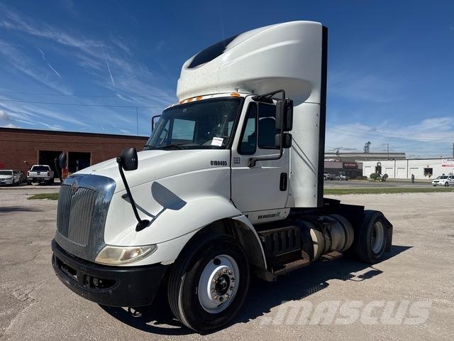 International 8600 Trekkvogner