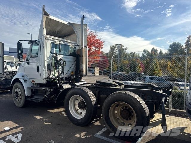 International 8600 Trekkers