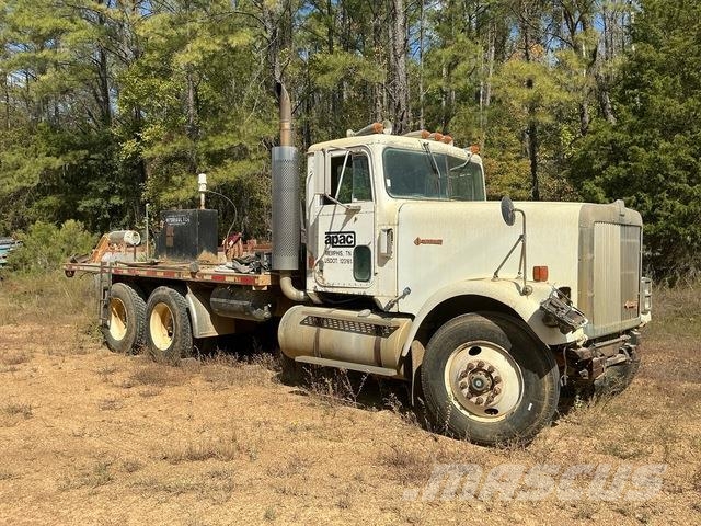 International 9300 Lastbil med lad/Flatbed