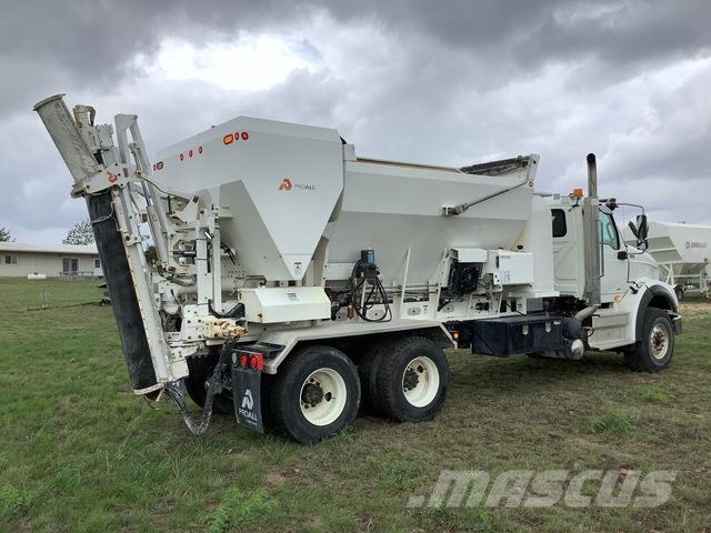 International HX620 Betonmixers en pompen