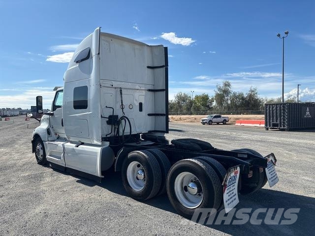 International LT625 وحدات الجر