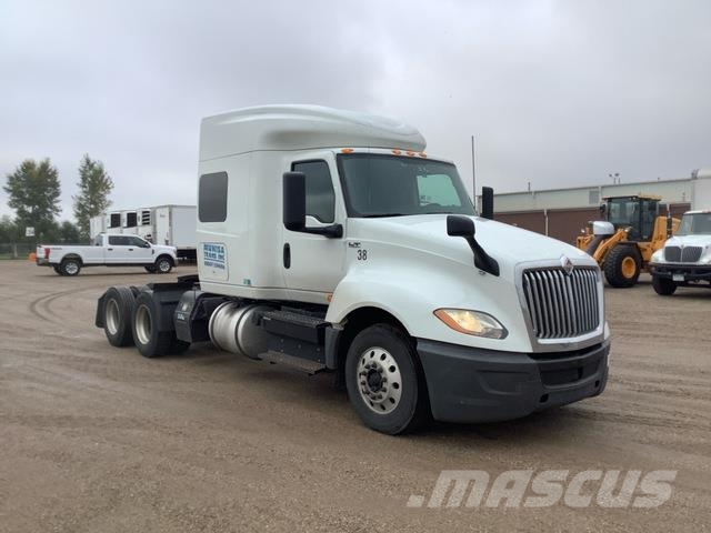 International LT625 트랙터 유닛