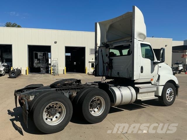 International LT625 Cabezas tractoras