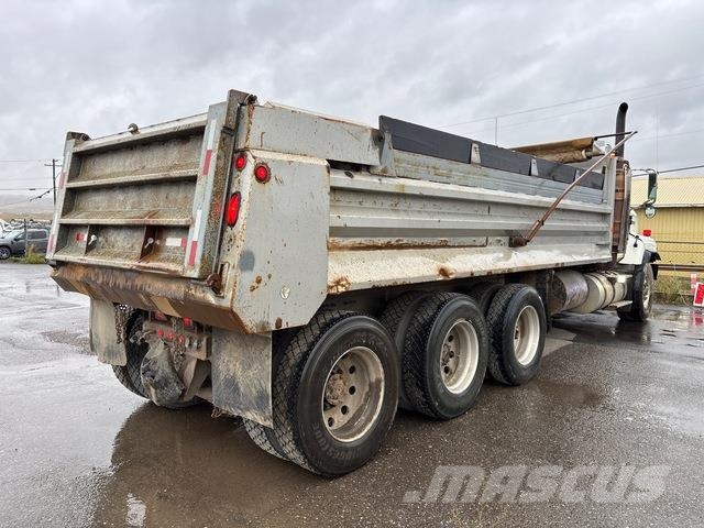International Paystar 5600i Camiones bañeras basculantes o volquetes