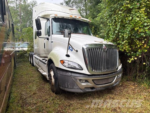 International Prostar LF627 Тягачі