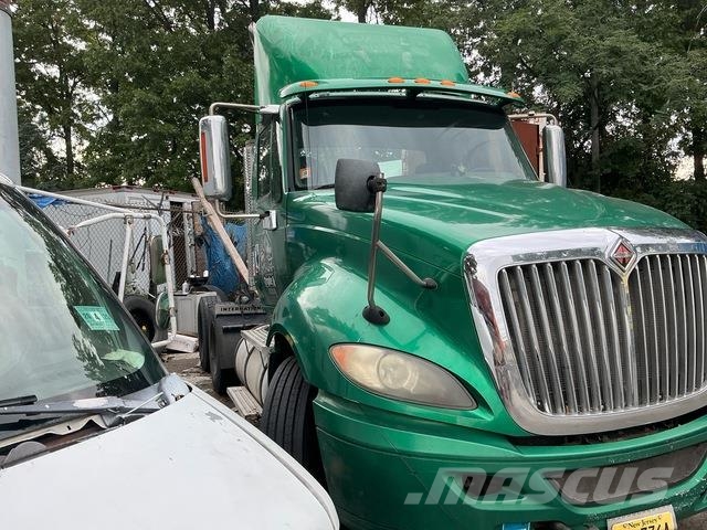 International ProStar LF687 Vilcēji
