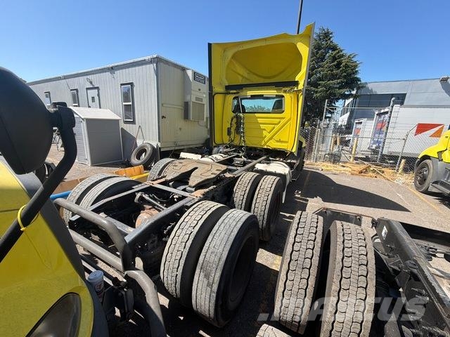 International RH613 Autotractoare