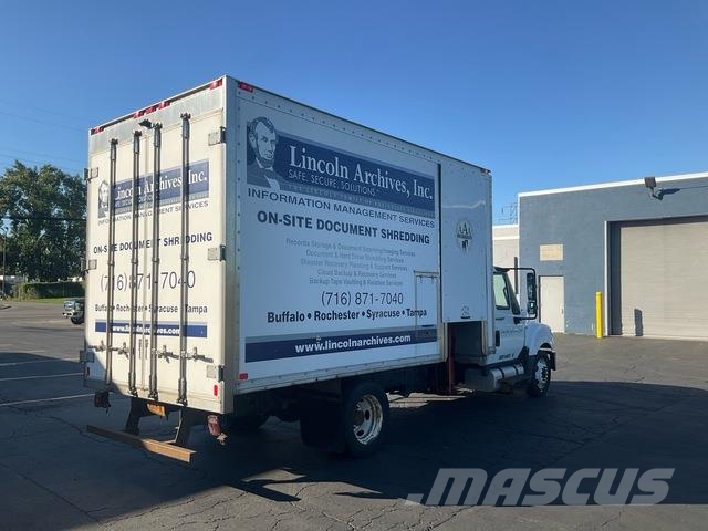 International TerraStar Atkritumu izvešanas transports