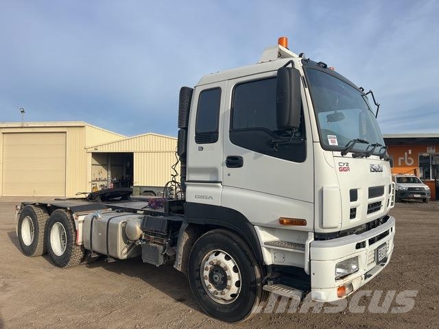 Isuzu CXZ GIGA Camiones tractor