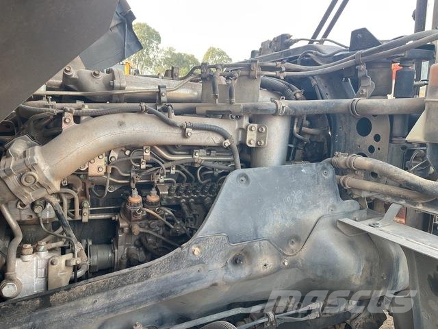 Isuzu CXZ GIGA Camiones tractor
