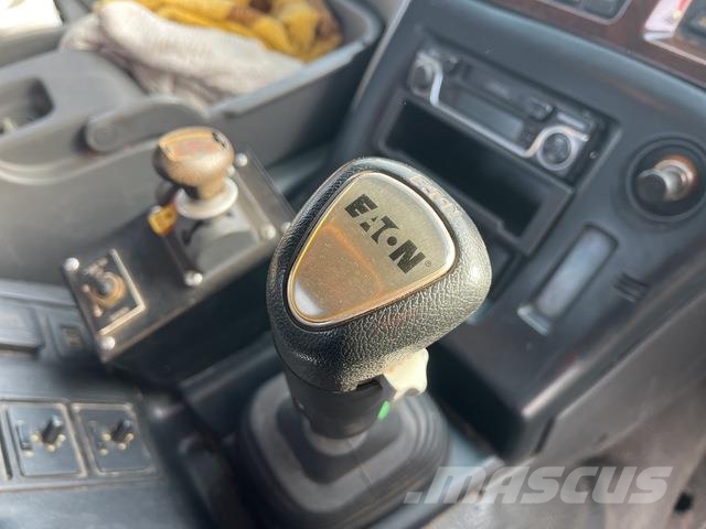 Isuzu CXZ GIGA Camiones tractor