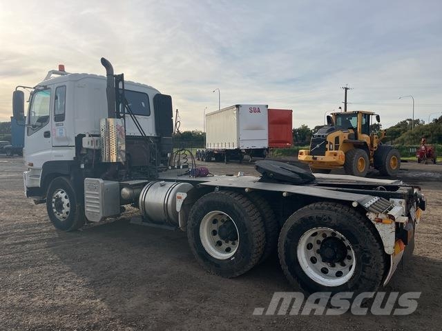 Isuzu CXZ GIGA Camiones tractor