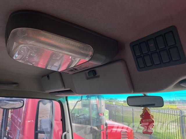 Isuzu CXZ GIGA Camiones tractor
