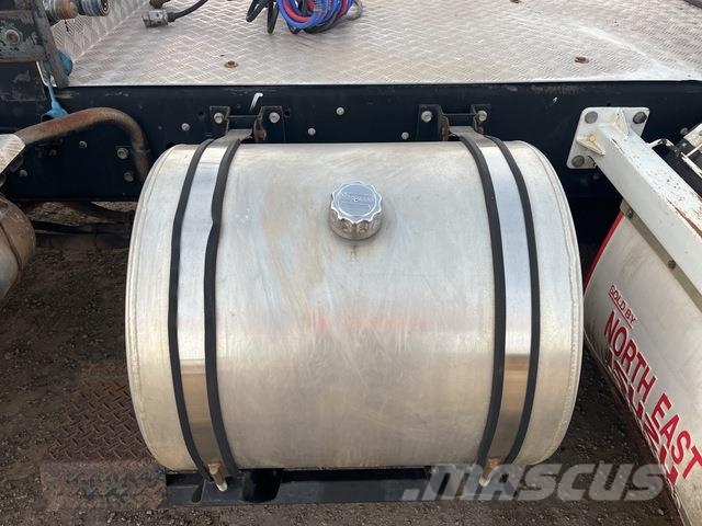 Isuzu CXZ GIGA Camiones tractor
