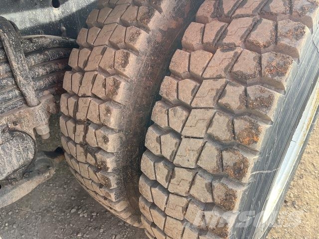 Isuzu CXZ GIGA Camiones tractor