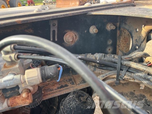 Isuzu CXZ GIGA Camiones tractor