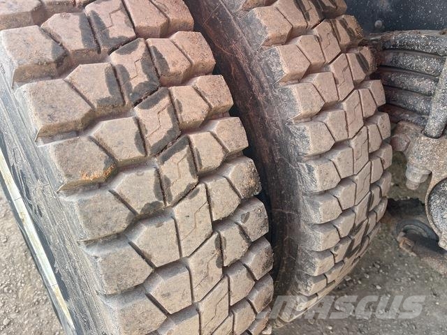 Isuzu CXZ GIGA Camiones tractor