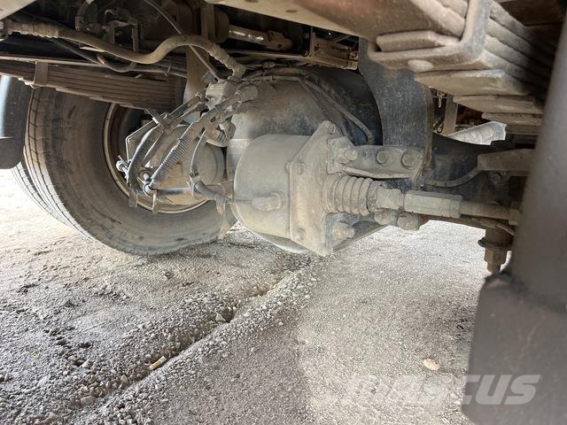 Isuzu FRR 600 المنصات الهوائية المثبتة على شاحنة