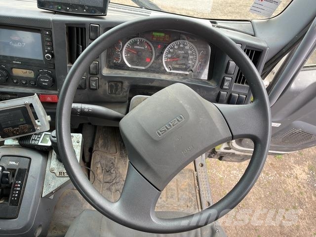 Isuzu FRR 600 المنصات الهوائية المثبتة على شاحنة