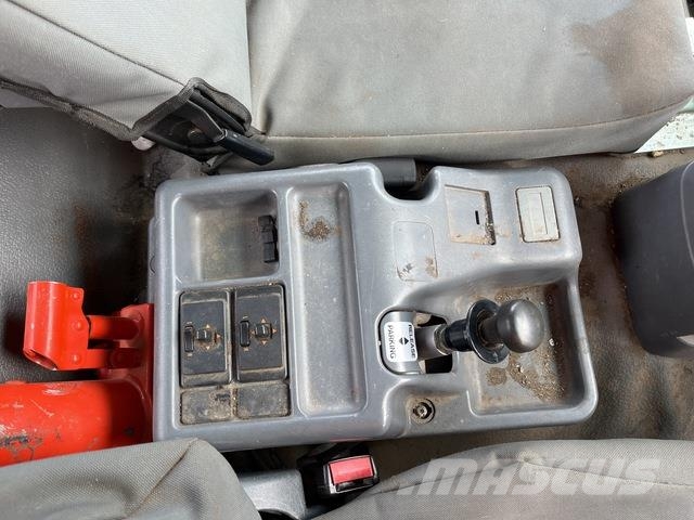 Isuzu FRR 600 المنصات الهوائية المثبتة على شاحنة