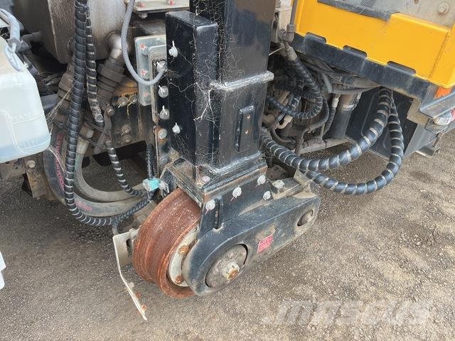 Isuzu FRR 600 المنصات الهوائية المثبتة على شاحنة