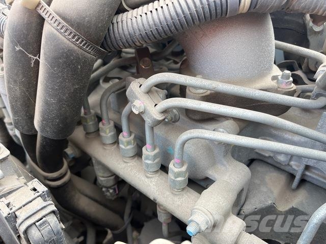 Isuzu FRR 600 المنصات الهوائية المثبتة على شاحنة