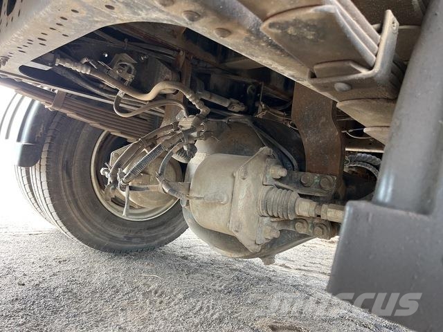 Isuzu FRR 600 المنصات الهوائية المثبتة على شاحنة