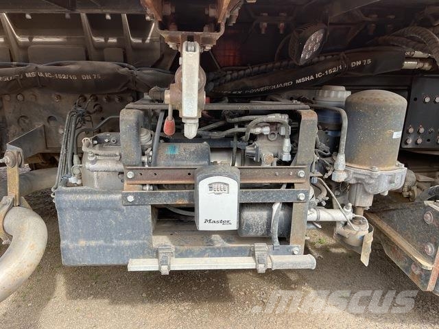 Isuzu FRR 600 المنصات الهوائية المثبتة على شاحنة