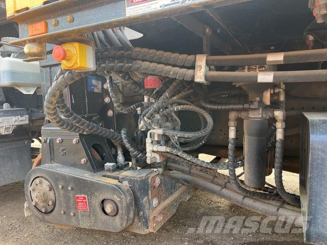 Isuzu FRR 600 المنصات الهوائية المثبتة على شاحنة