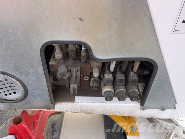 Isuzu FRR 600 المنصات الهوائية المثبتة على شاحنة