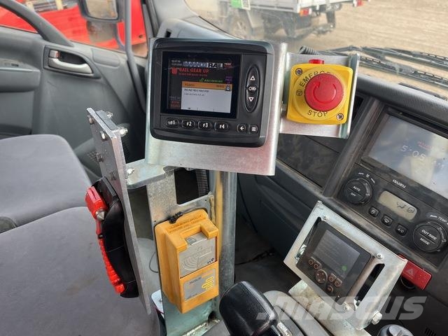 Isuzu FRR 600 المنصات الهوائية المثبتة على شاحنة