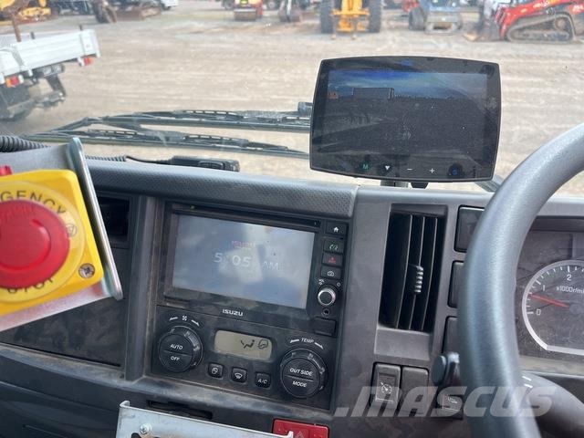 Isuzu FRR 600 المنصات الهوائية المثبتة على شاحنة