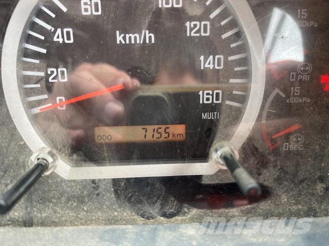 Isuzu FRR 600 المنصات الهوائية المثبتة على شاحنة