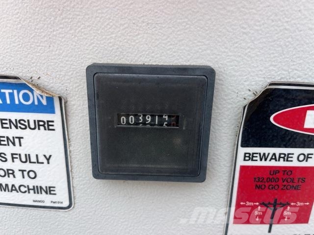 Isuzu FRR 600 المنصات الهوائية المثبتة على شاحنة
