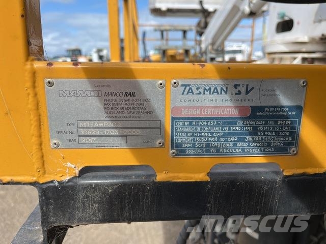 Isuzu FRR 600 المنصات الهوائية المثبتة على شاحنة