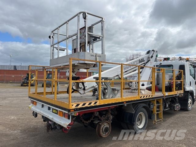 Isuzu FRR 600 المنصات الهوائية المثبتة على شاحنة