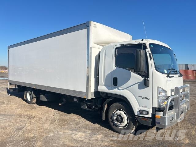 Isuzu FSD140-260 貨箱式卡車