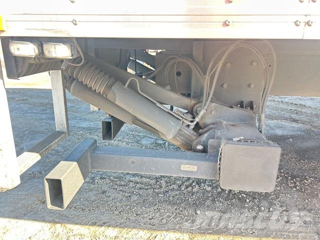 Isuzu FSD140-260 貨箱式卡車