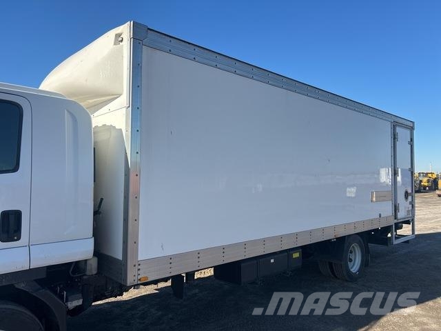 Isuzu FSD140-260 貨箱式卡車